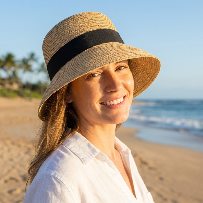 Women's Adjustable Raffia Sun Hat – Wide Brim Hollow Straw Hat with Breathable Design, UV Protection & Elegant French Retro Style