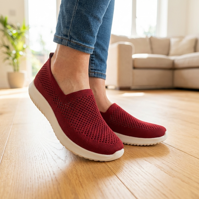 Women's Breathable Mesh Slip-On Shoes – Lightweight Comfort Sneakers with Non-Slip Sole & Soft Cushioning