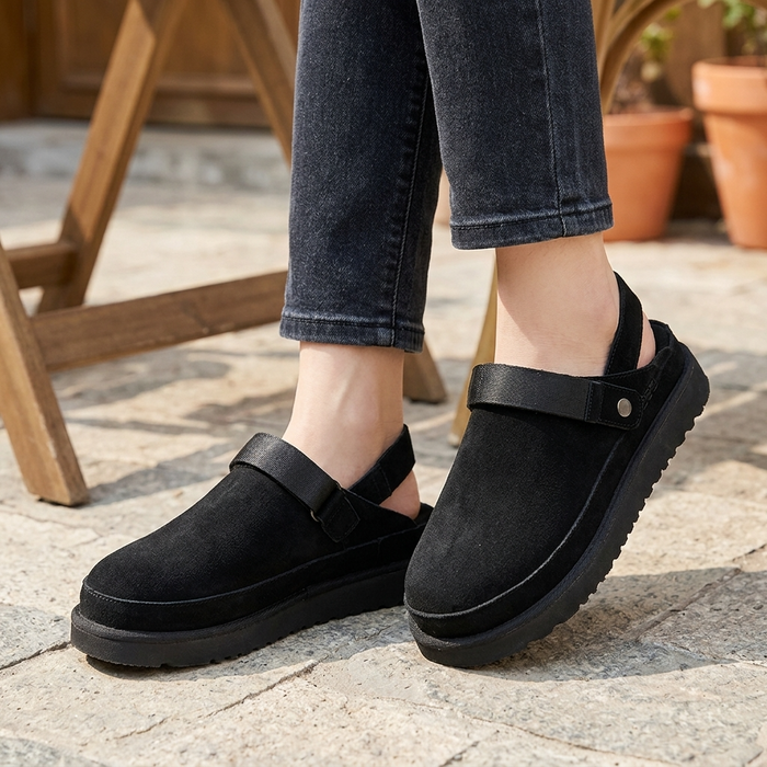 Black / 35