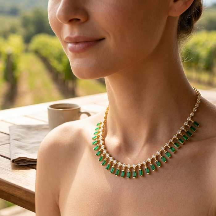 Women's Emerald Zircon Choker Necklace – Gold-Plated Copper