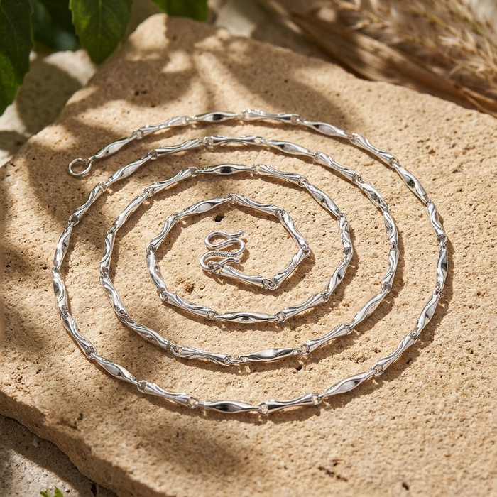 Women's Geometric Ingot Chain Necklace – Silver Plated Retro Style