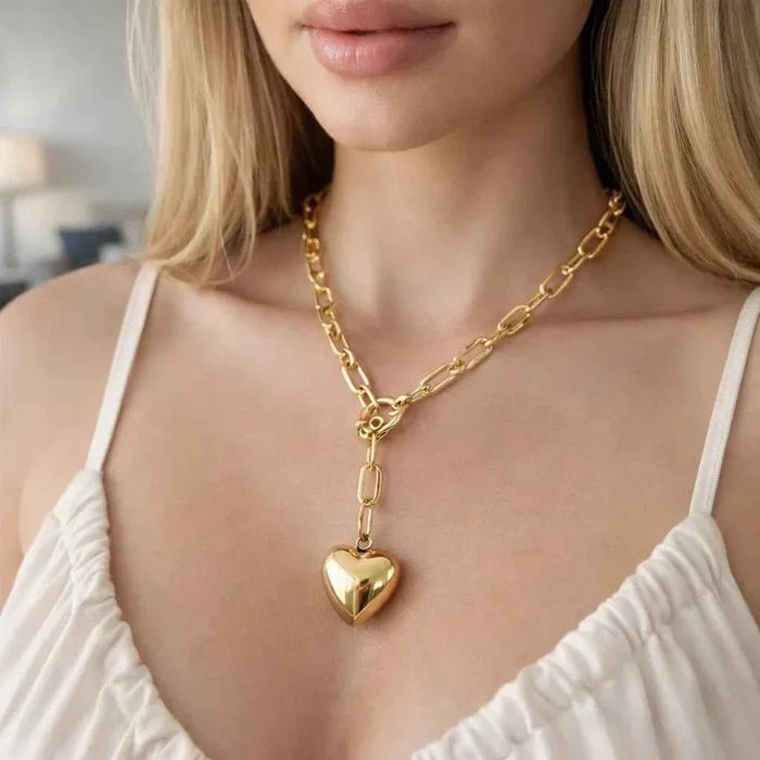 Women's Heart Pendant Clavicle Necklace – Gold and Silver Electroplated Short Chain
