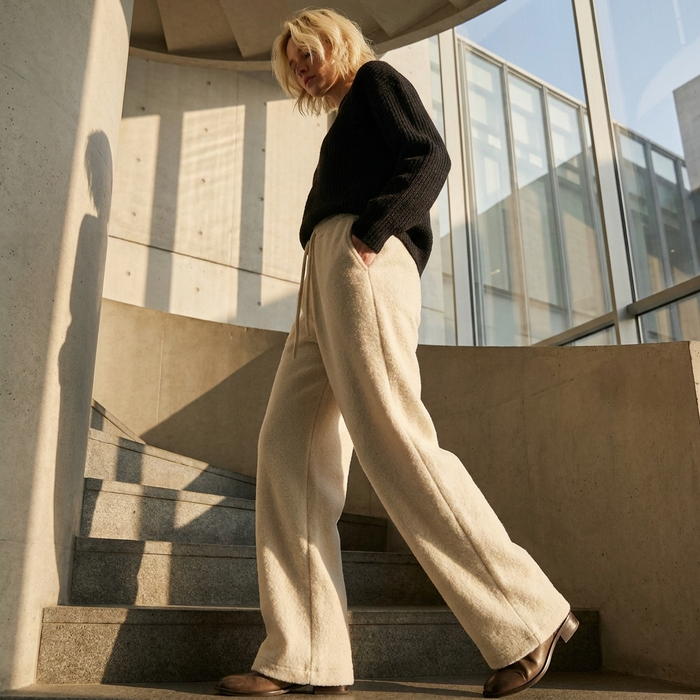 Women's High-Waisted Wide-Leg Wool Blend Pants – Fleece-Lined Straight Trousers with Elastic Waist, Soft Silk Blend & Elegant Winter Style