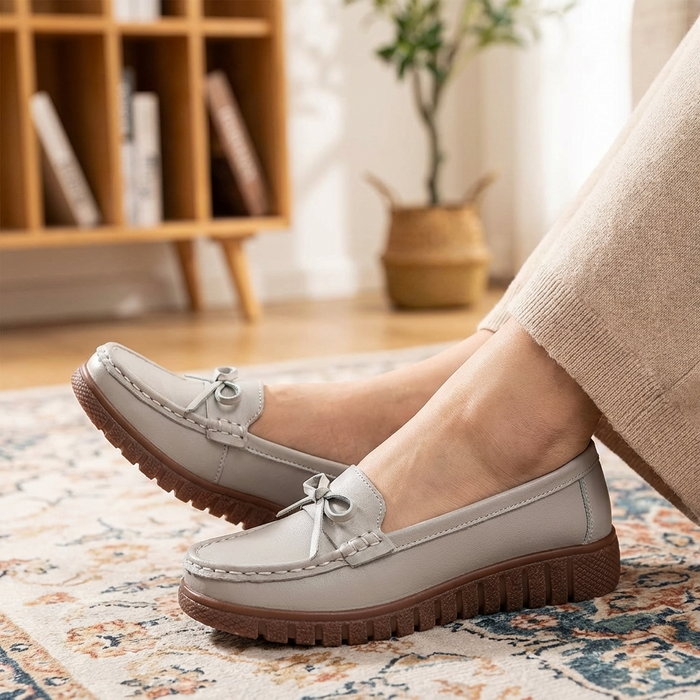 Women’s Hollow Slip-On Loafers – Breathable Perforated Flats with Soft Insole, Lightweight Comfort & Everyday Casual Style