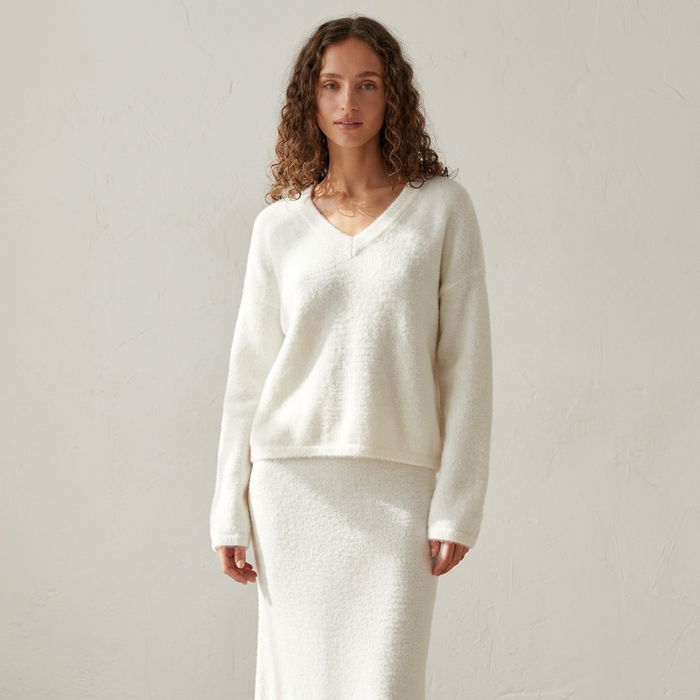 Women's Knitted V-Neck Sweater & Long Skirt Set – 100% Nylon, Slim Fit Two-Piece Outfit, S–L, 3 Colors