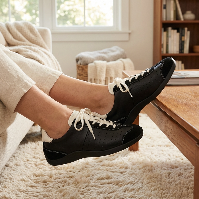 Women’s Leather Casual Sneakers – Cowhide Retro Low-Top Shoes with Soft Rubber Sole, Lightweight Comfort & Anti-Slip Design