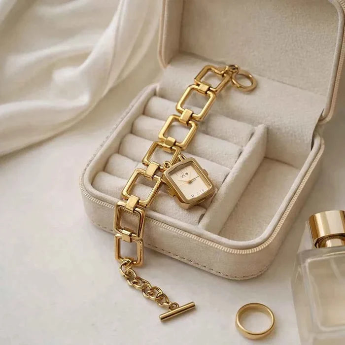 Am50 Gold Belt Gold Surface