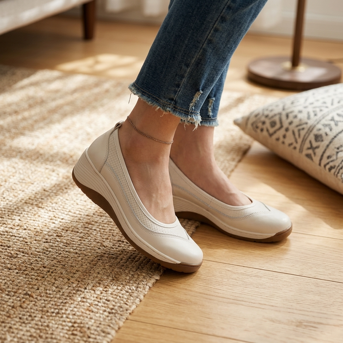 Women's Retro Platform Loafers with Buckle Strap