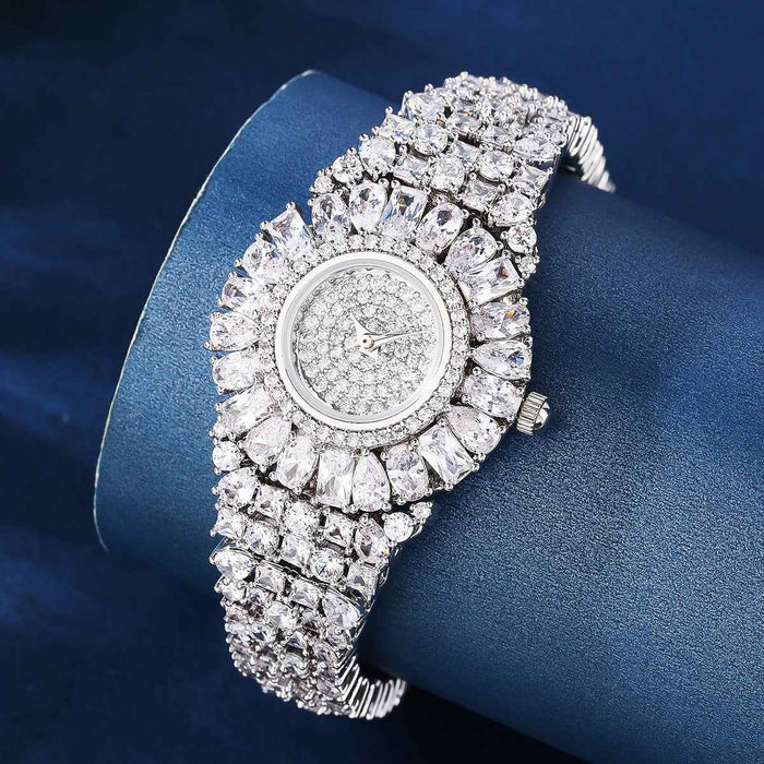 Women's Rhinestone Fashion Watch – Round Dial Quartz Watch with Diamond Accents