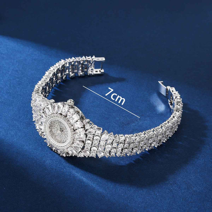 Women's Rhinestone Fashion Watch – Round Dial Quartz Watch with Diamond Accents