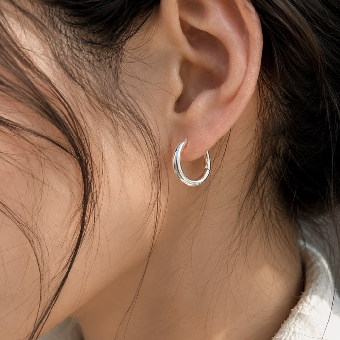 Women's S925 Silver Hoop Earrings – Minimalist Geometric Clip-On Hypoallergenic Jewelry