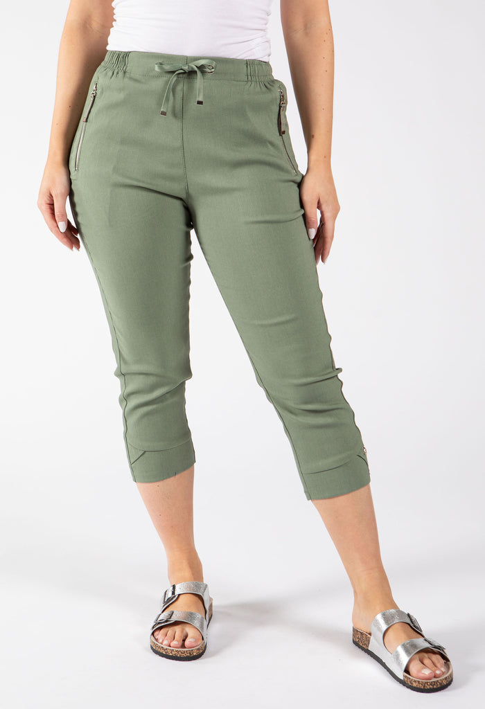 Zip Pocket Capri Trousers